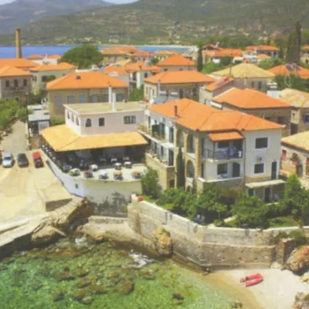 Seafront Maisonette In Holiday home Kardamyli