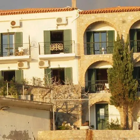 Seafront Maisonette In *
