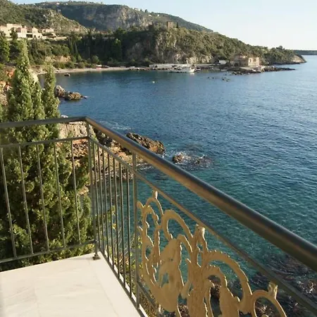 Seafront Maisonette In * Kardamyli