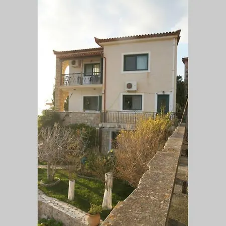 Seafront Maisonette In * Kardamyli